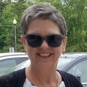 Meet your Posher, Debbie